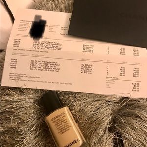 Chanel LES BEIGES shade B21